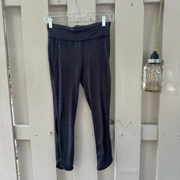 Free People Movement Infinity charcoal grey cutout workout yoga leggings - Picture 2 of 3